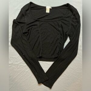 Bozzolo Black Fitted Crop Blouse